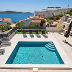 Luxury Heated Pool, 6 Persons, Jacuzzi, Sea View * Zaglavice