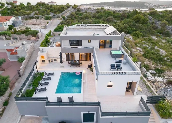 Luxury Heated Pool, 6 Persons, Jacuzzi, Sea View * Zaglavice